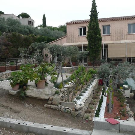 Bed and Breakfast Chez Elles 2 Caumont-sur-Durance Экстерьер фото