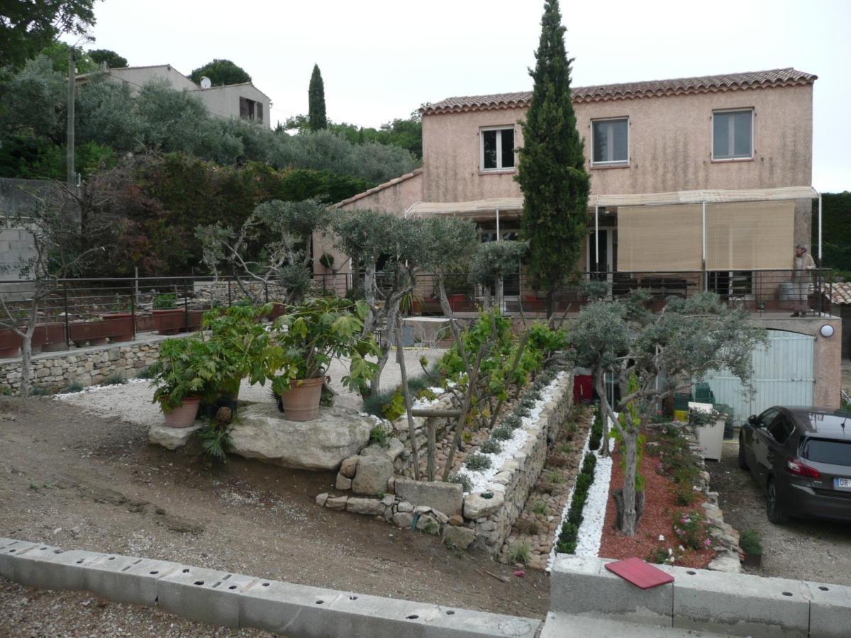 Bed and Breakfast Chez Elles 2 Caumont-sur-Durance Экстерьер фото